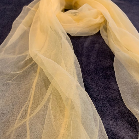 100% Silk Cream Yellow Scarf Head Neck - Picture 2 of 4